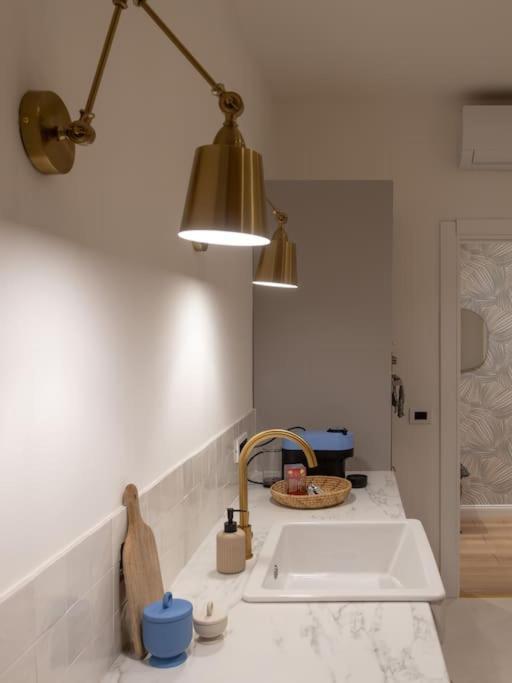 Foscolo 46 - Elegant Family Apartment 的里雅斯特 外观 照片